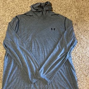 Under Armor hooded t-shirt, XXL
